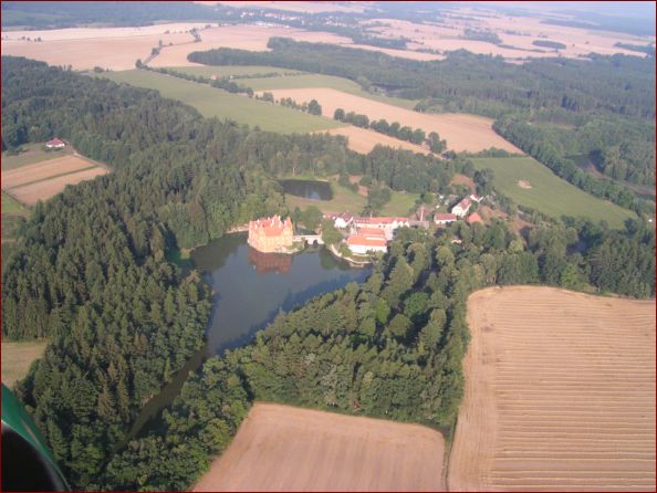 01 z�mek �erven� Lhota