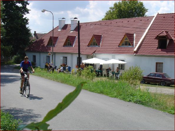 20 Hamr - ob�erstev� Adamita