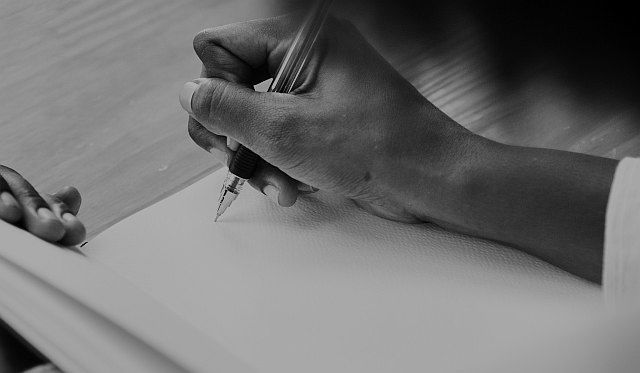 ZANECHTE SV�J N�ZOR