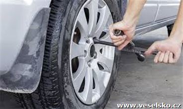 Pneuservis, oprava pneu, prodej disk� a pneu